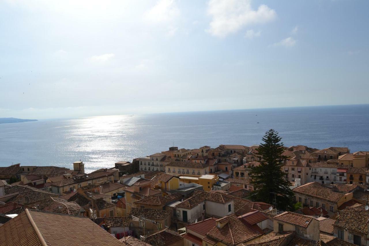 Il Terrazzo Su Pizzo Leilighet Eksteriør bilde
