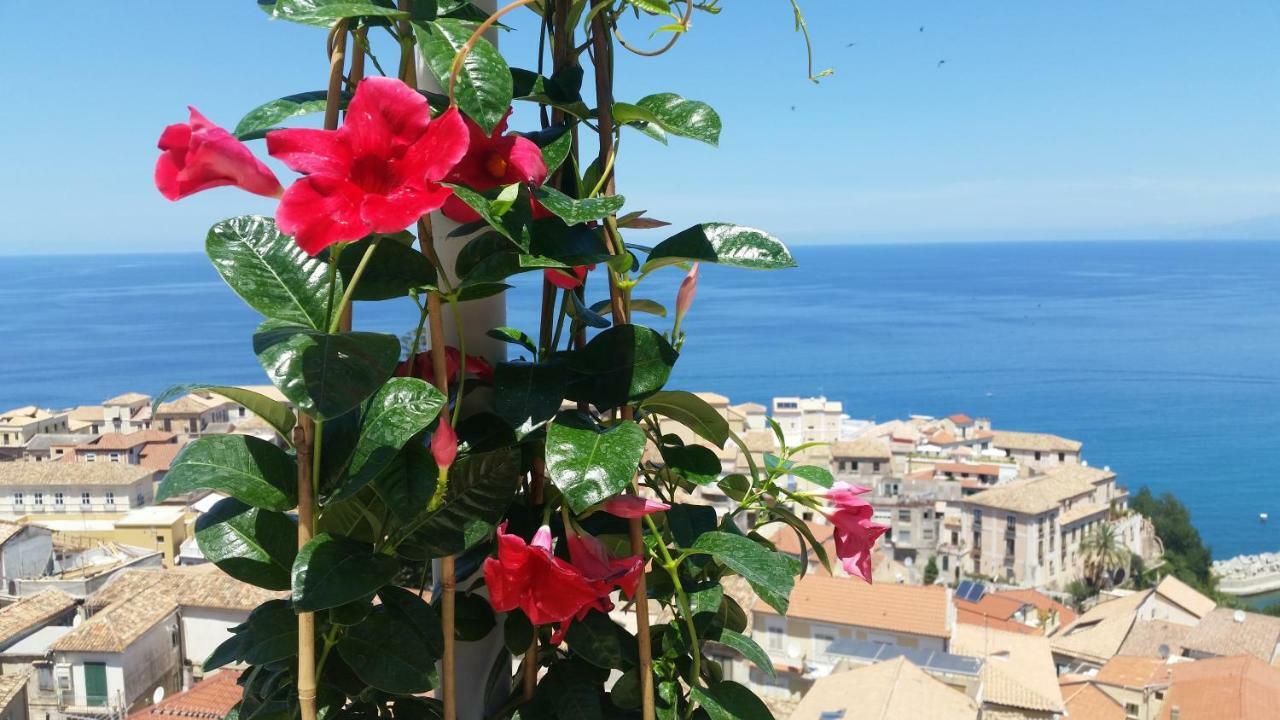 Il Terrazzo Su Pizzo Leilighet Eksteriør bilde